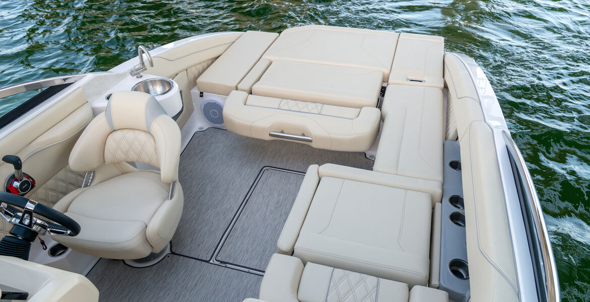 Regal LS4C, nowy, 2026 Regal LS4C, nowy, 2026